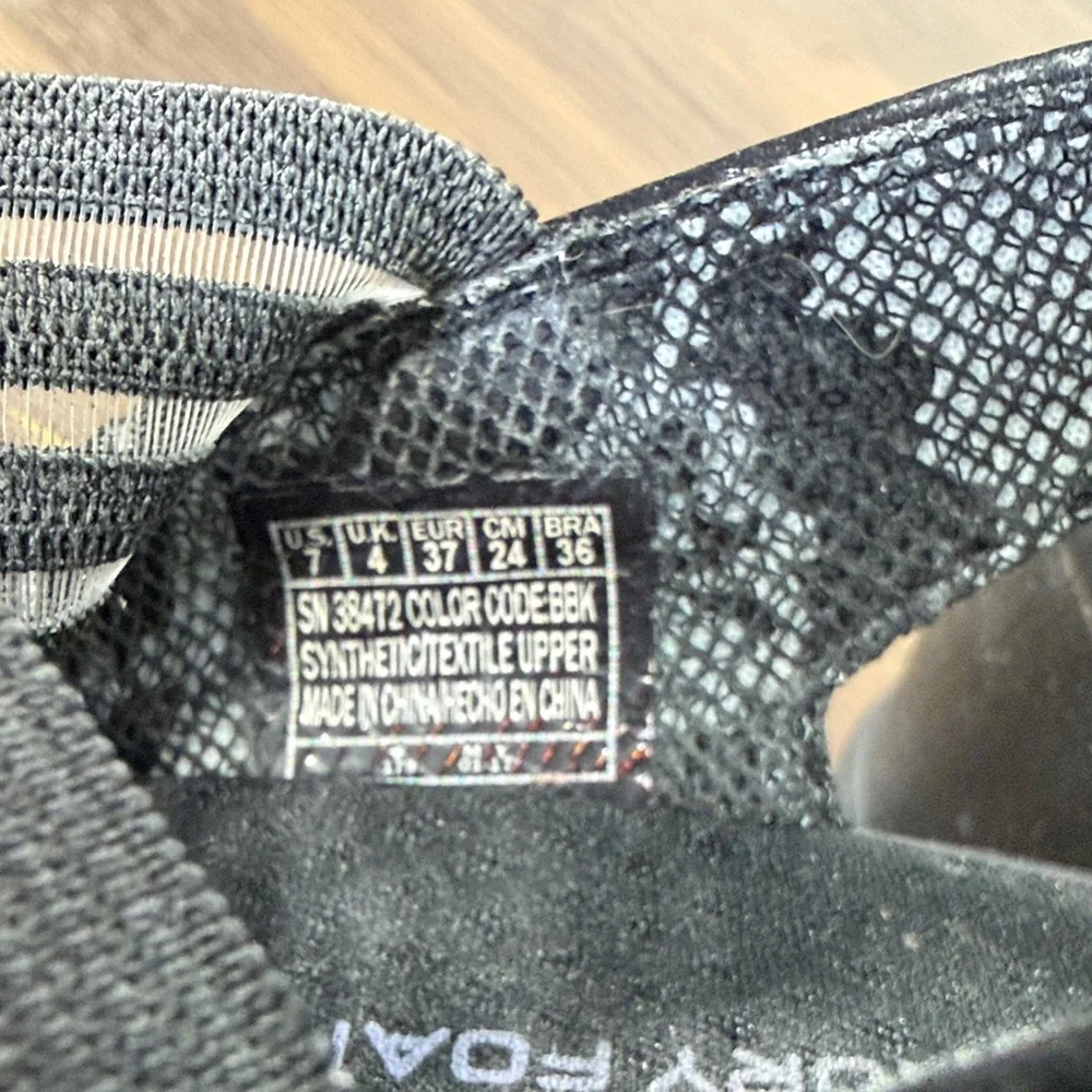 Skechers Memory Foam Black Wedge Sandals‎ Sz 7